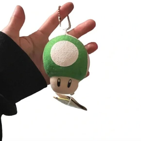 Super Mario Bros- 1-up Mushroom - Japanese Banpresto 2006 Plush 2.5” 💚👾🎮✨ - Picture 3 of 7